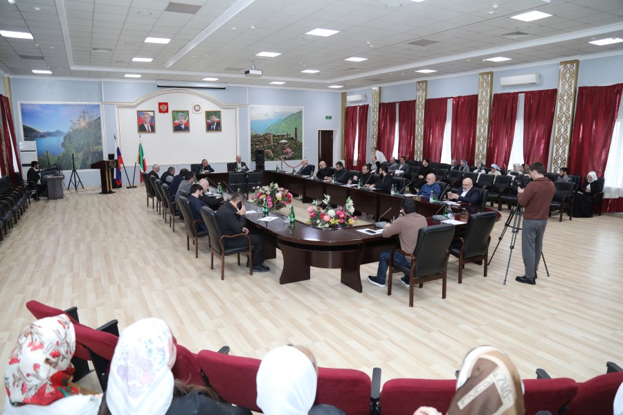 В Грозном состоялось заседание Совета по развитию системы государственных финансов СКФО В Грозном состоялось заседание Совета по развитию системы государственных финансов СКФО